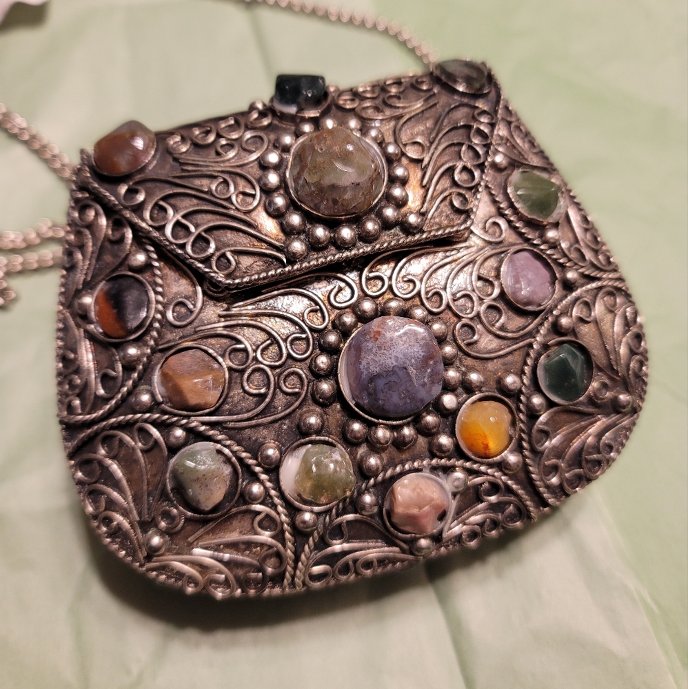 Stone purse